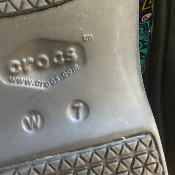 Crocs Colorful Sunburst Neria Pro II Work Shoes 7 - Picture 9 of 9